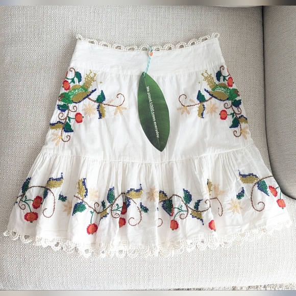 FARM Rio Pitanga Embroidered Mini Skirt XS